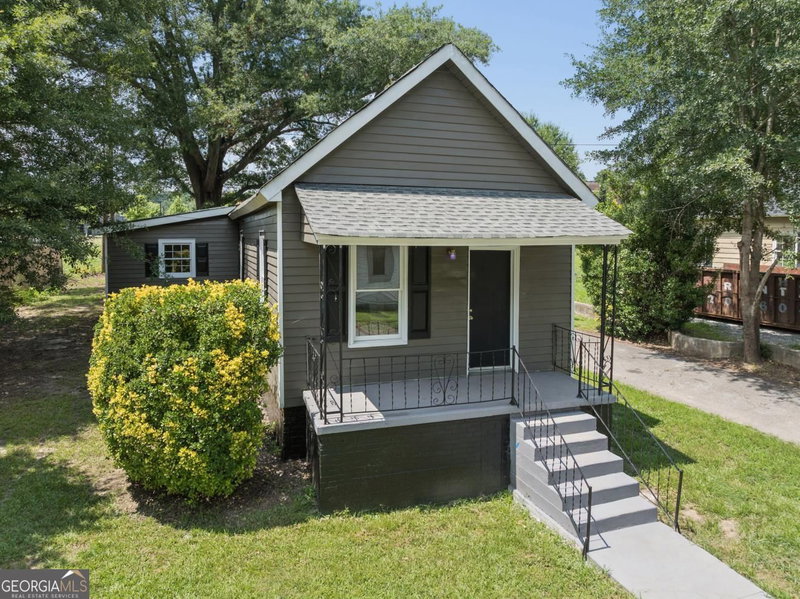 Photo 2 of 108 3rd Street