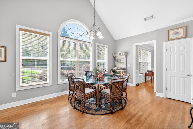Photo 20 of 28 Montvale Drive