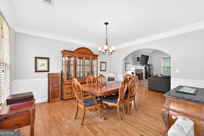 Photo 22 of 28 Montvale Drive