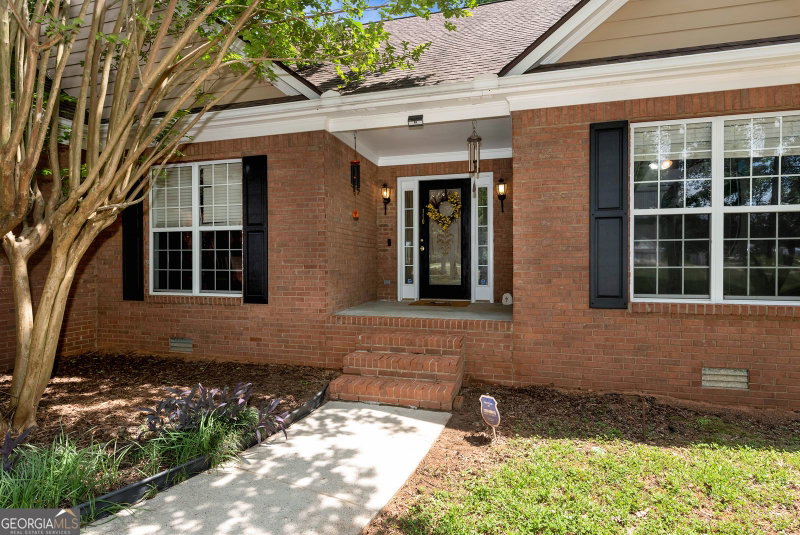 Photo 2 of 110 Dunbar Place