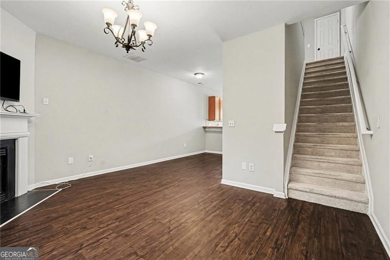 Photo 4 of 3158 Mill Springs Circle