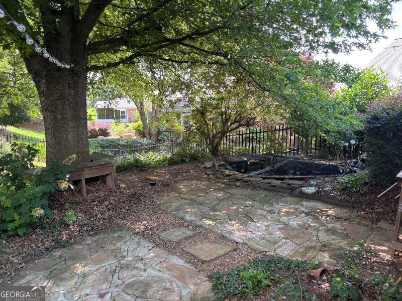 Photo 25 of 47 Blakewood Court