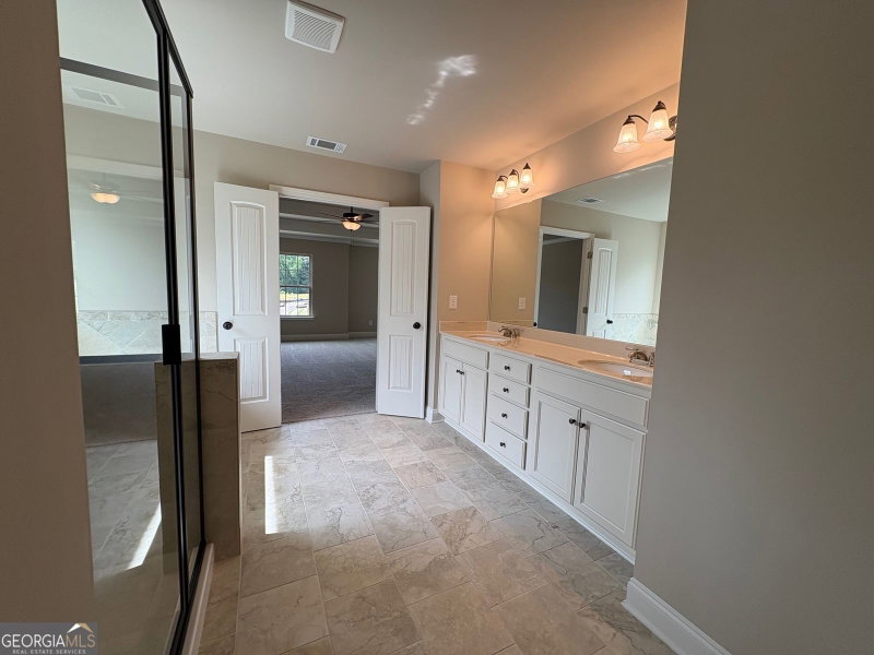 Photo 17 of 1046 Lakeview Oaks Court #20-B