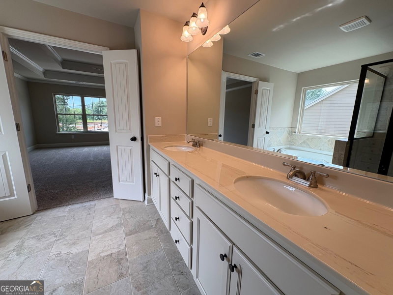 Photo 18 of 1046 Lakeview Oaks Court #20-B