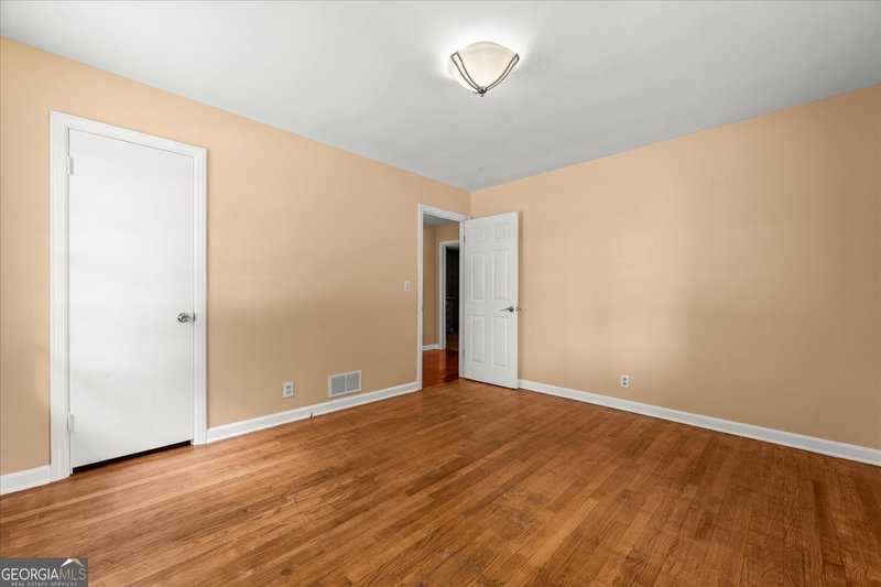 Photo 18 of 330 Roberts Street