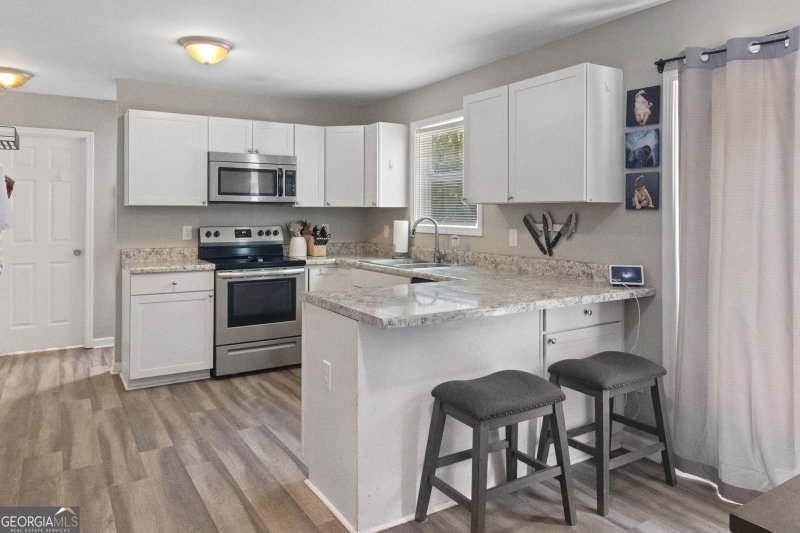 Photo 5 of 485 Candlestick Drive