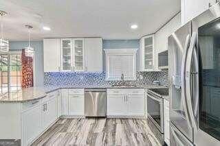 Photo 7 of 115 Woodhaven Drive