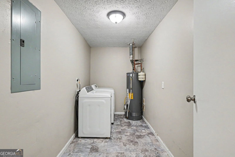 Photo 18 of 418 Sir Winston Court