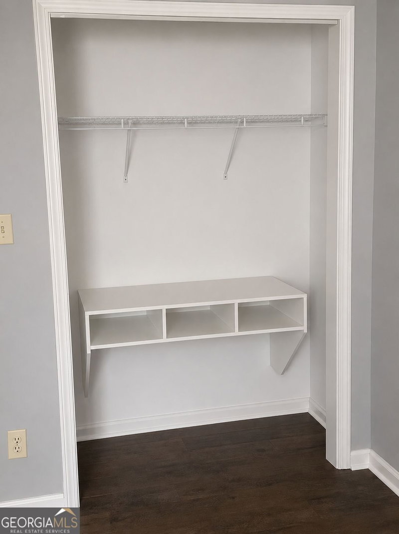 Photo 9 of 125 Onyx Place