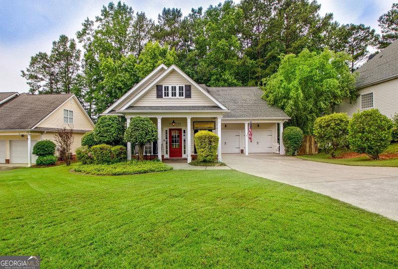 Photo 4 of 10 Westhill Drive