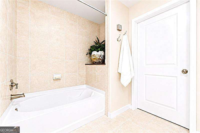 Photo 21 of 3300 Windy Ridge Parkway SE #1314