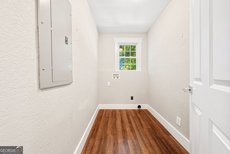 Photo 16 of 106 Hart Terrace