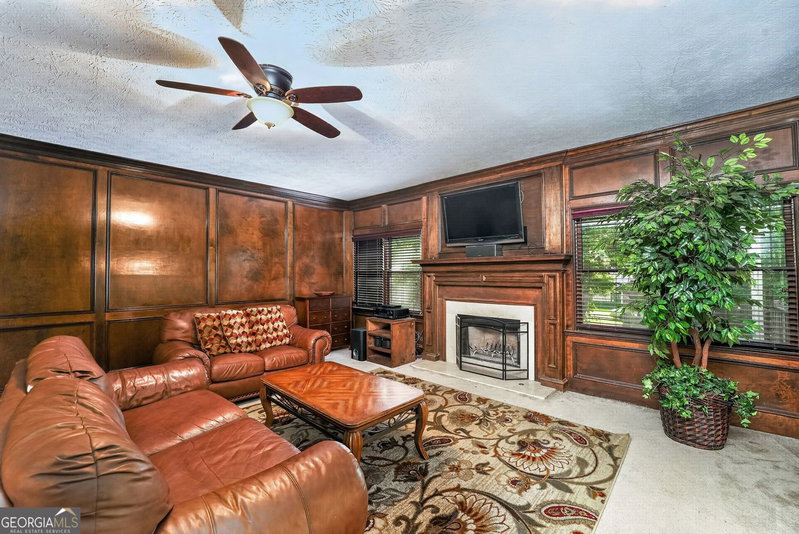 Photo 13 of 3450 Mackenzie Court