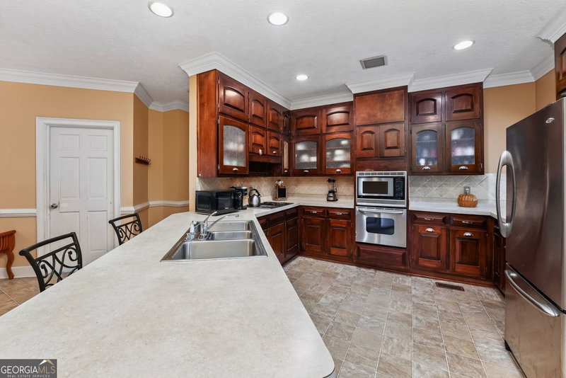 Photo 19 of 3450 Mackenzie Court
