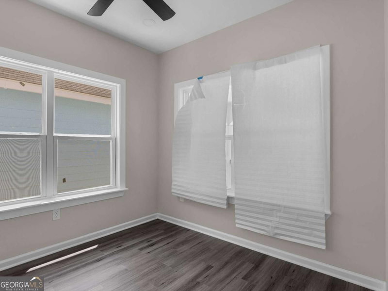 Photo 20 of 1090 Mcdaniel Street SW