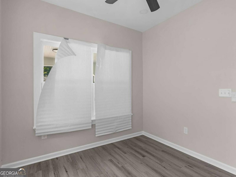 Photo 21 of 1090 Mcdaniel Street SW