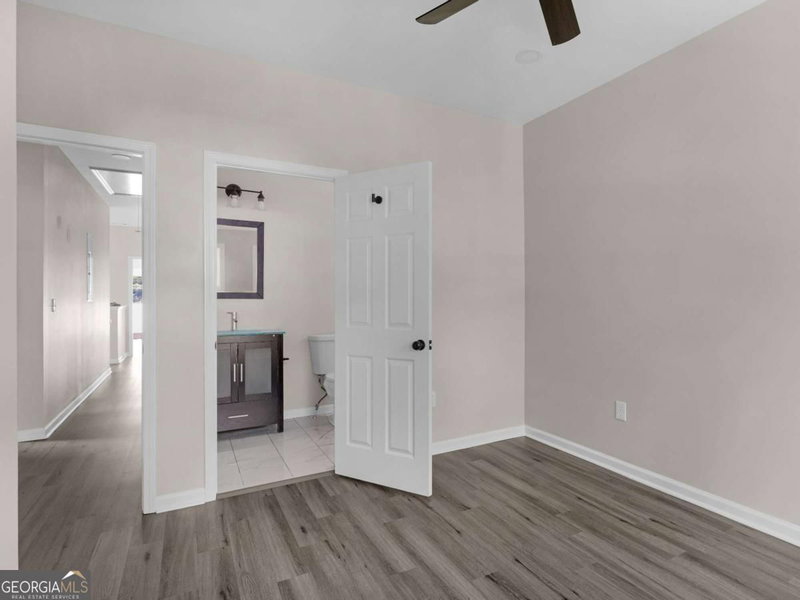 Photo 36 of 1090 Mcdaniel Street SW