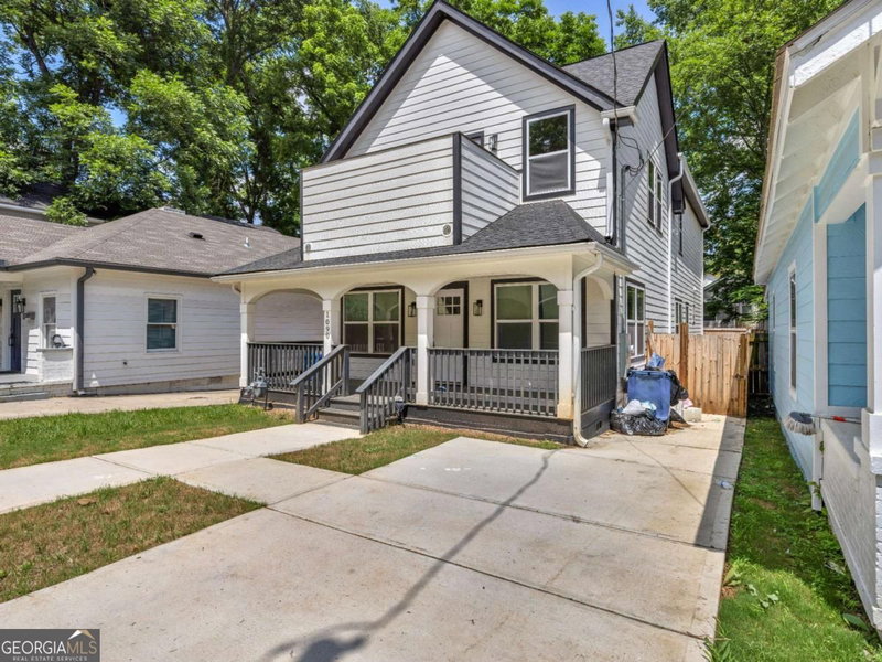 Photo 52 of 1090 Mcdaniel Street SW