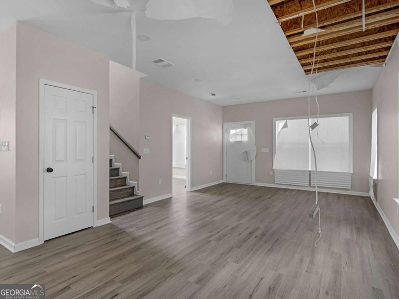 Photo 9 of 1090 Mcdaniel Street SW