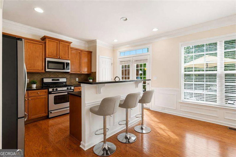 Photo 4 of 10823 Yorkwood Street