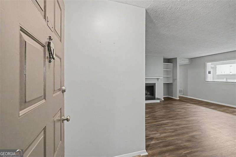 Photo 6 of 319 Smokerise Circle SE