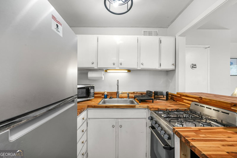 Photo 5 of 215 Piedmont Avenue NE #APT 305
