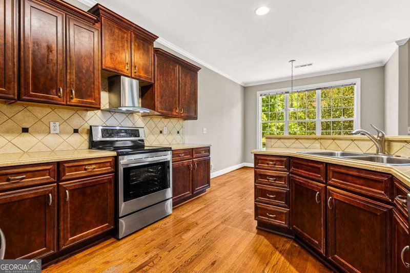 Photo 7 of 3207 Brigadier Way