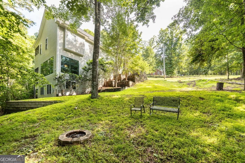 Photo 14 of 7822 Beachwood Drive