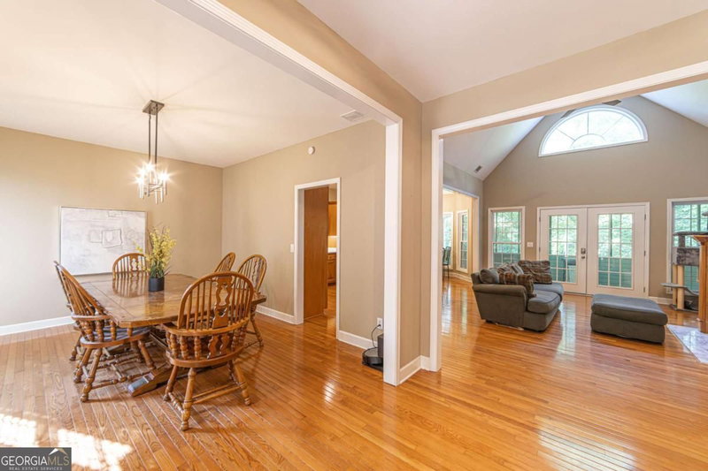 Photo 19 of 7822 Beachwood Drive