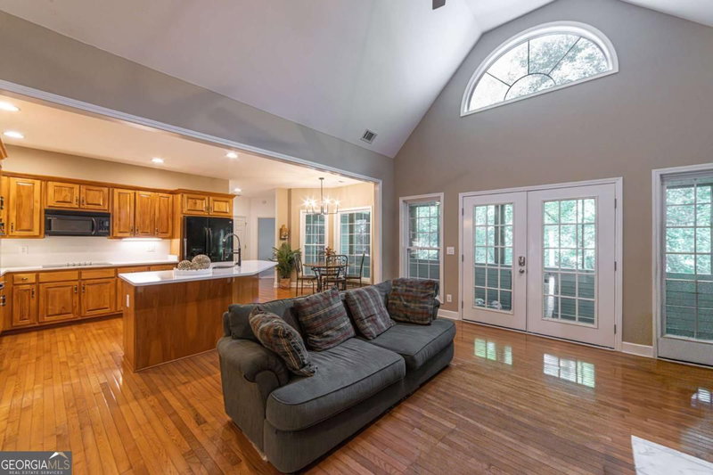 Photo 40 of 7822 Beachwood Drive