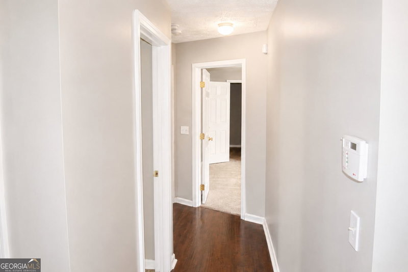Photo 18 of 904 Meadow Walk Drive