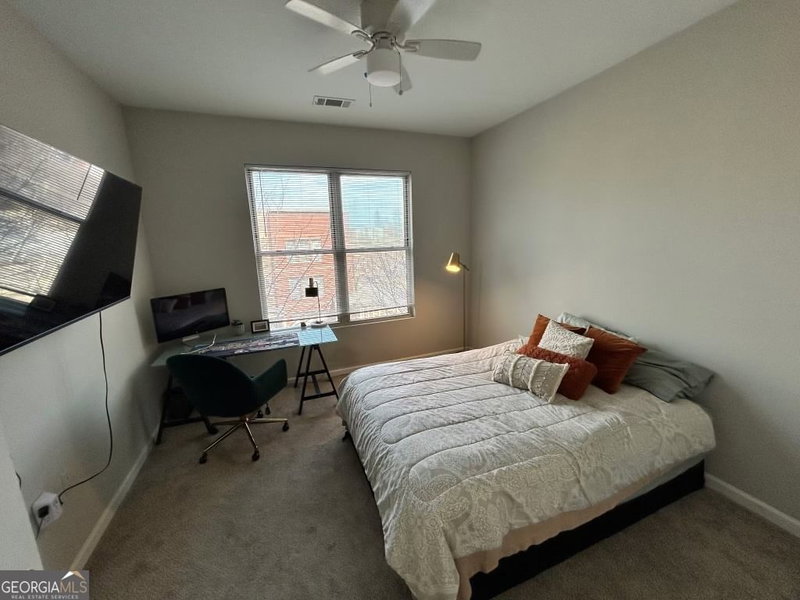 Photo 4 of 870 Mayson Turner Road NW #1336