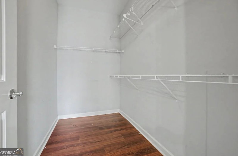 Photo 5 of 870 Mayson Turner Road NW #1336