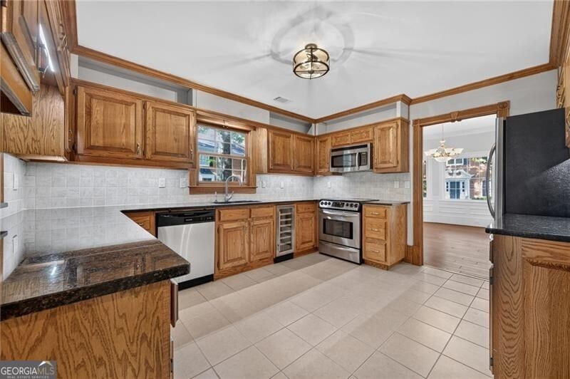 Photo 10 of 5427 Trentham Drive
