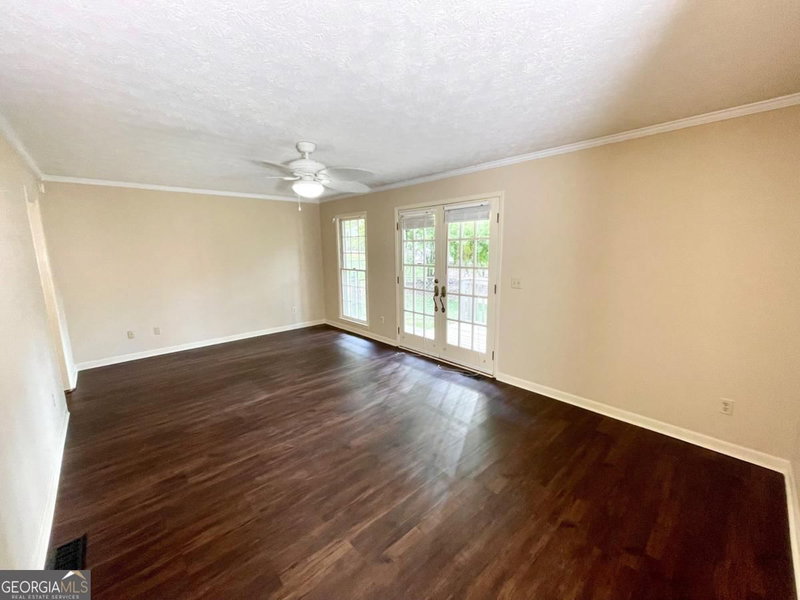 Photo 6 of 226 Pine Forest Drive