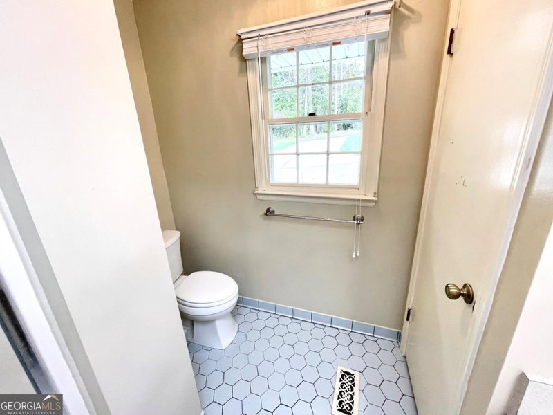 Photo 8 of 226 Pine Forest Drive