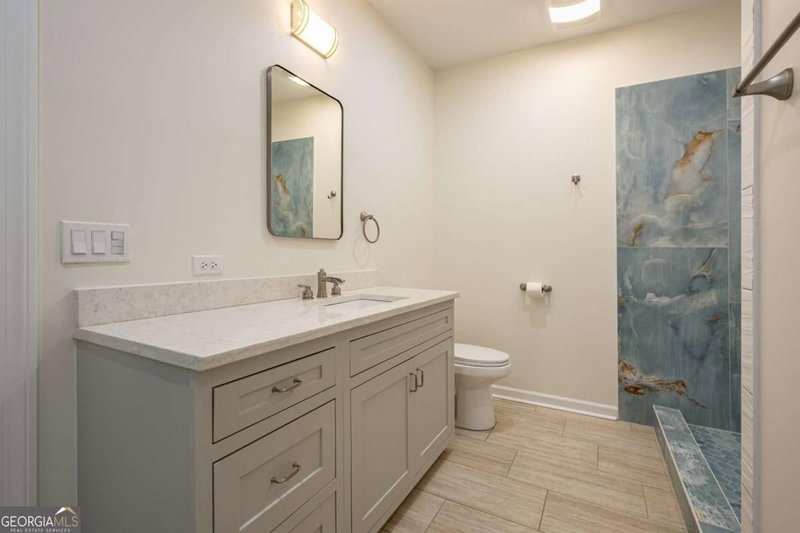 Photo 19 of 3430 Hillbrook Court SW