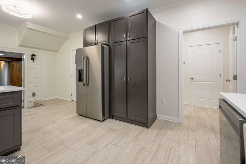 Photo 20 of 3430 Hillbrook Court SW