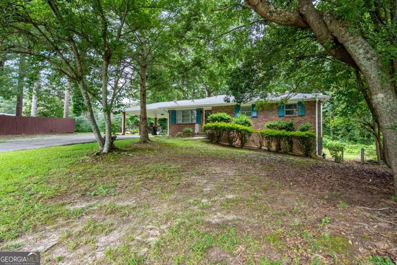 Photo 3 of 3430 Hillbrook Court SW