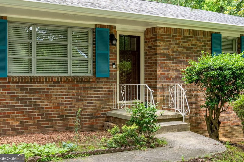 Photo 4 of 3430 Hillbrook Court SW