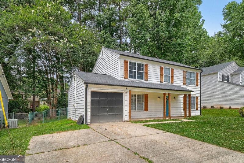 Photo 5 of 2203 Victoria Place