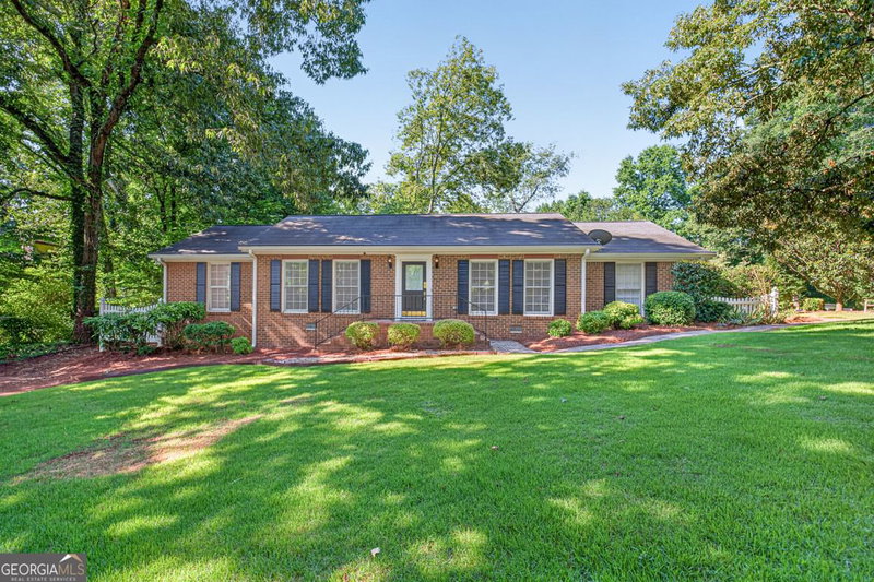 3705 Arrowhead Place