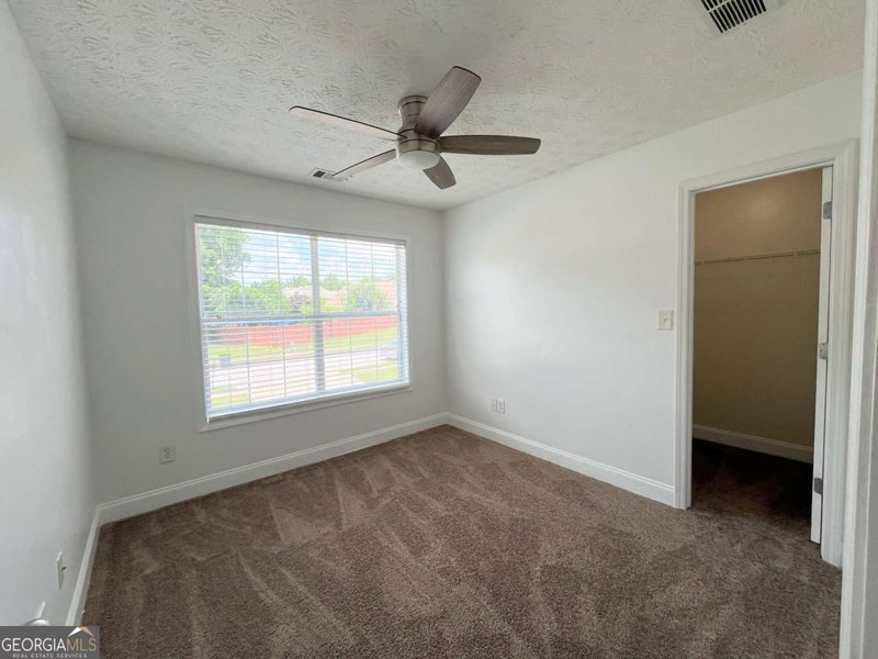 Photo 15 of 155 Summer Leigh Drive