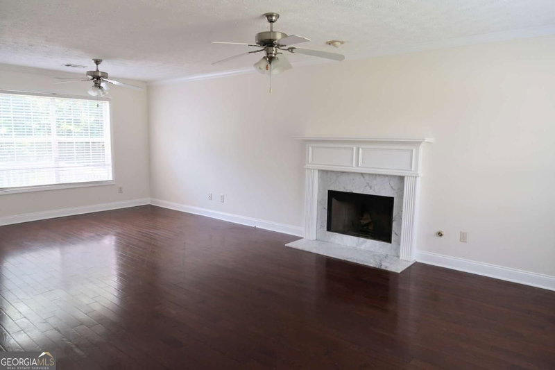 Photo 5 of 155 Summer Leigh Drive