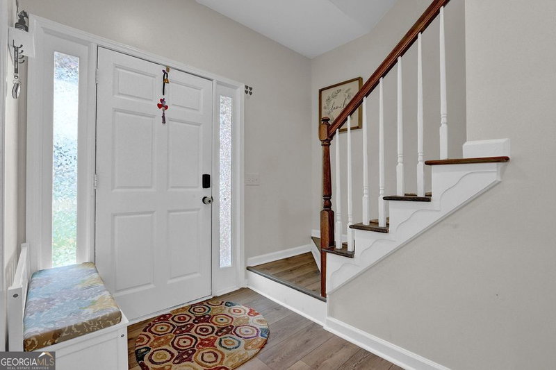 Photo 5 of 3960 Oak Park Drive