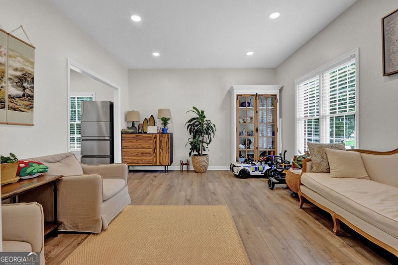 Photo 6 of 3960 Oak Park Drive