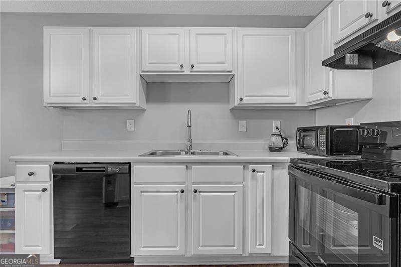 Photo 9 of 6722 Gallant Court SE