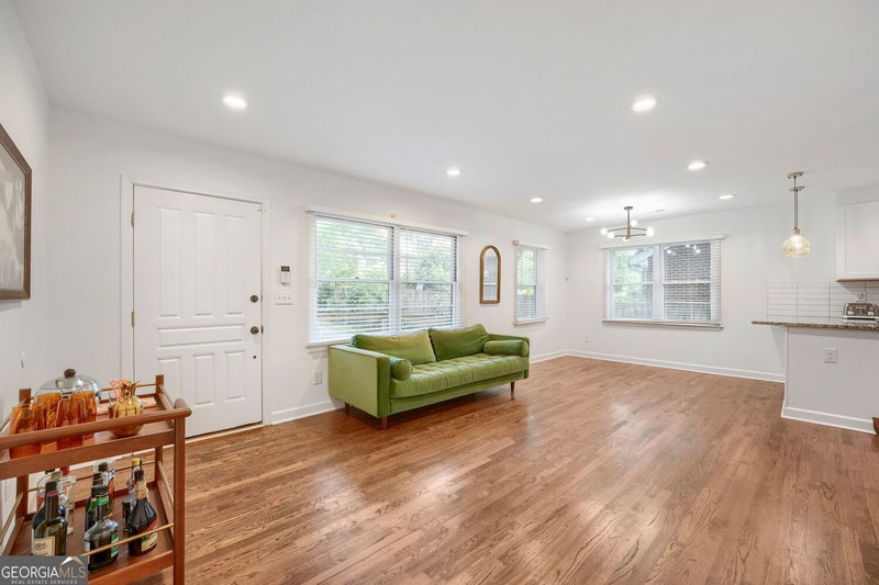 Photo 5 of 3235 Beech Drive