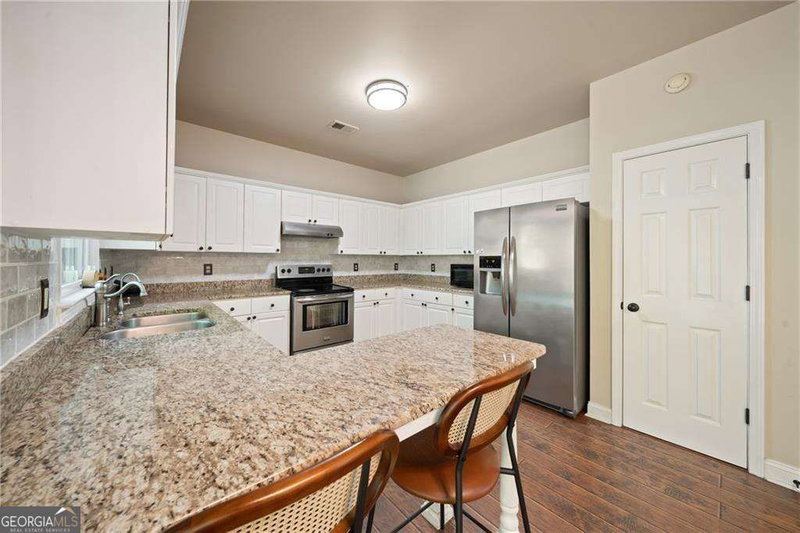 Photo 12 of 3115 Ivey Oaks Lane
