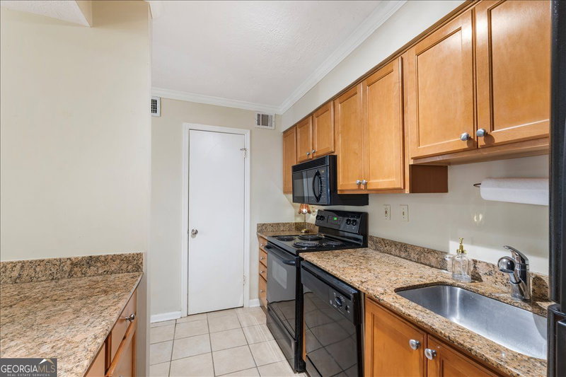 Photo 10 of 3140 Seven Pines Court #102